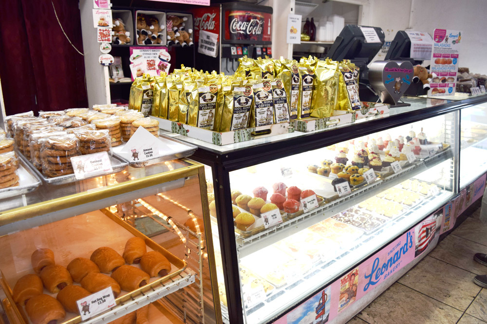 Visit Leonard's Bakery in Honolulu Adventure Tours Hawaii